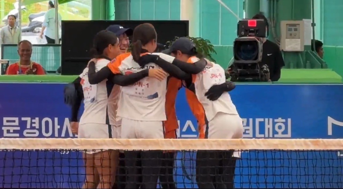 テニス
